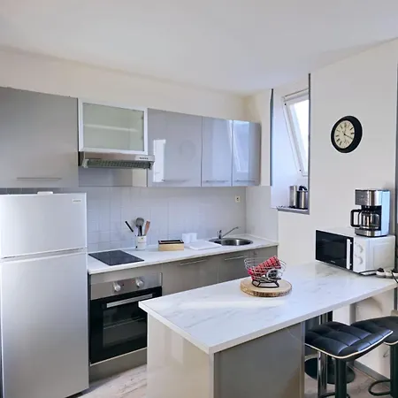 Le Nid De La Mesange Parking Gratuit Apartment Blois Exterior photo